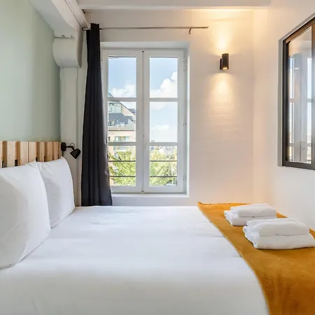 Le Temps De Vivre - Center - Closed Garage Apartment