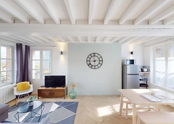 Le Temps De Vivre - Center - Closed Garage Honfleur